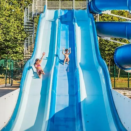 אתר קמפינג Mobilhome Clim Toboggans Aquatiques